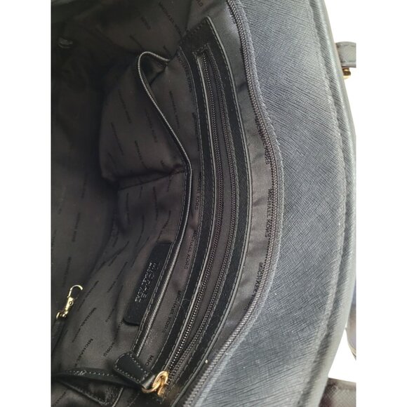 Michael Kors Sheila Medium Faux Saffiano Leather Satchel Purse Black Zip - Picture 4 of 16